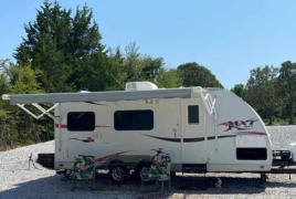 picture of a bumper pull trailer staying at Dantzyn RV Park